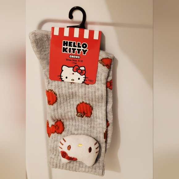 Hello Kitty Socks - Picture 2 of 4